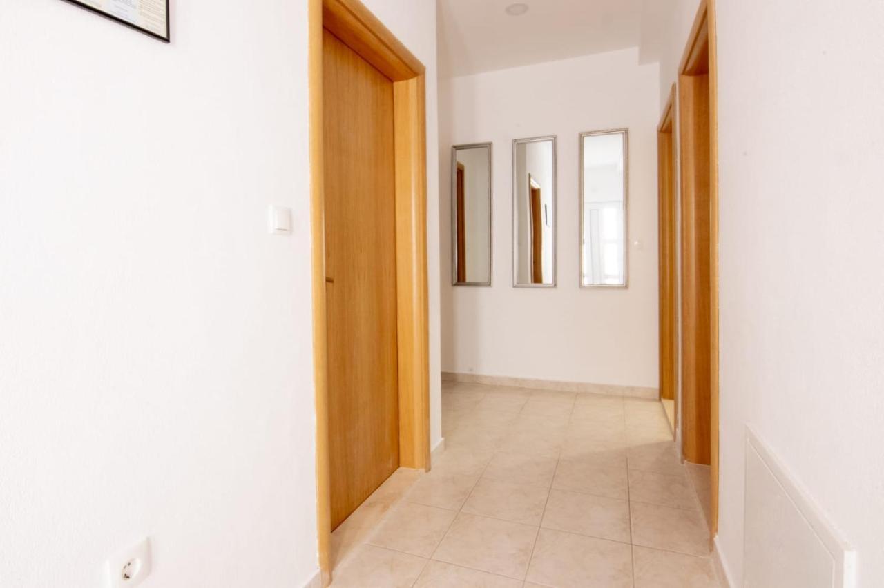 Apartment Cvita Free Beach Parking Makarska Exterior photo