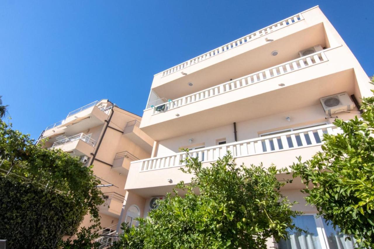 Apartment Cvita Free Beach Parking Makarska Exterior photo